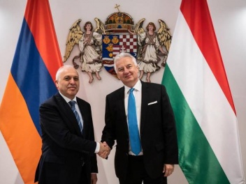 Вице-премьер Венгрии принял посла Армении в Грузии