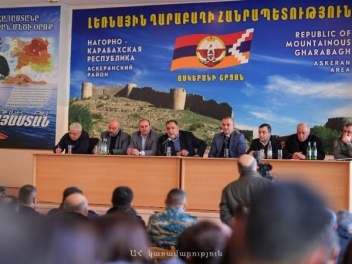Сохранение Арцаха армянским – дело достоинства всего армянского народа: Рубен Варданян провел встречу в Аскеране