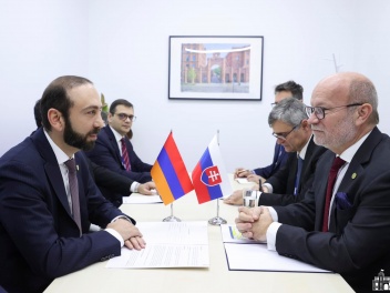 Արարատ Միրզոյանը հանդիպել է Սլովակիայի ԱԳ նախարարի հետ