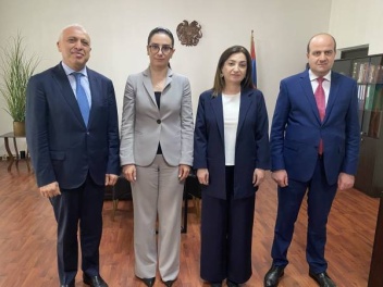 Հայաստանի գլխավոր դատախազն այցելել է Բաթումում ՀՀ գլխավոր հյուպատոսություն