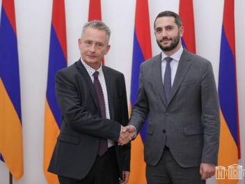 Армения придает большое значение развитию отношений с Польшей: вице-спикер НС Армении принял посла Польши