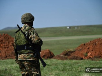 Ереван опровергает обвинения Баку в нарушении режима прекращения огня