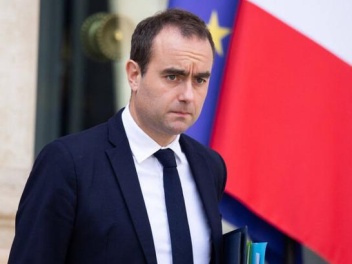 Во Франции заявили, что оформят договор с Арменией о покупке вооружений