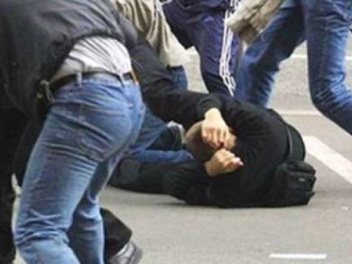 Երևանում 16-ամյա պատանու ընկերները քարերով ծեծել են իրենց ընկերոջը դանակահարած 21 ամյա երիտասարդին ու նրա 8 ընկերներին