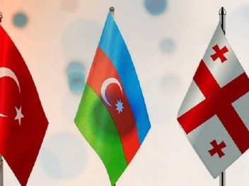 Բաքվում կայացել է Ադրբեջանի, Թուրքիայի և Վրաստանի պաշտպանության նախարարների հանդիպումը