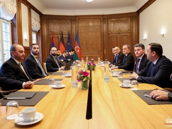 В Берлине началась встреча глав МИД Армении и Азербайджана