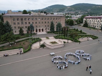 Алиев переименовал площадь Возрождения в оккупированном Степанакерте