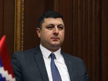 Оппозиционный депутат: Требование Азербайджан...