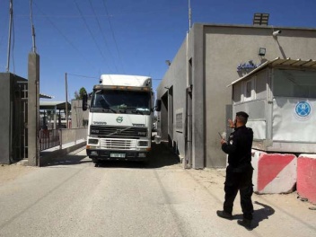 В Газу въехали 220 грузовиков с гуманитарной...