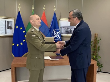 Հայաստանն ու Իտալիան քննարկել են ռազմական համագործակցությանը հարցեր. ձեռք են բերվել պայմանավորվածություններ