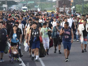 Մոտ 3,000 գաղթականից բաղկացած քարավանը ոտքով շարժվում է դեպի ԱՄՆ-ի հարավային սահման՝ հույս ունենալով երկիր հասնել նախքան նոյեմբերի նախագահական ընտրությունները