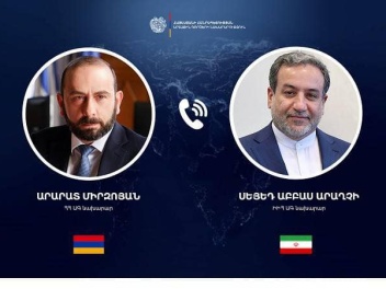 Արարատ Միրզոյանը հեռախոսազրույց է ունեցել Իրա...