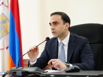 Պուշկինի վրա արագ սննդի մի կետ կա, գիշերները...