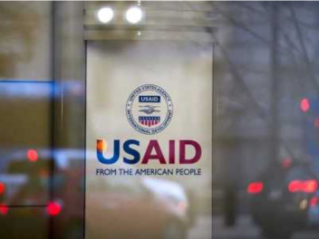 Politico: Замораживание деятельности USAID ус...