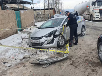 Արարատում բախվել են «Hyundai Elantra»-ն, բեռն...