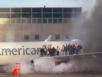 American Airlines-ի ինքնաթիռը հրդեհվել է Դենվ...