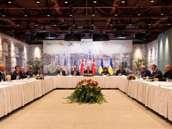 Ստամբուլում մեկնարկել են ԱՄՆ-Թուրքիա-Ուկրաինա...