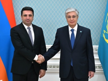Ալեն Սիմոնյանը հանդիպել է Ղազախստանի նախագահ...