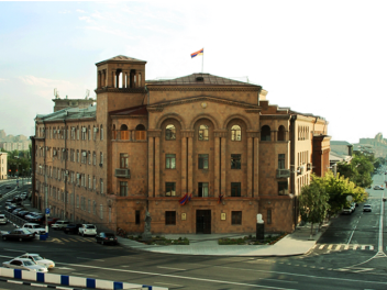 ՆԳՆ-ն անդրադարձել է Արմավիրի ոստիկանների կողմ...