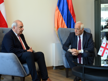 Վահագն Խաչատուրյանն այցելել է Հայաստանում Վրաստանի դեսպանատուն