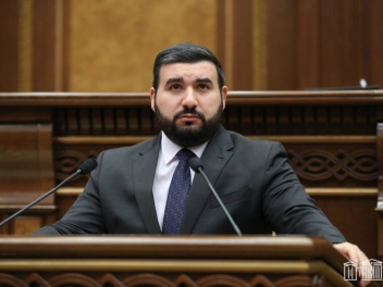 Բայց դա հո չի նշանակում, որ ինչ կա պիտի երեսն...