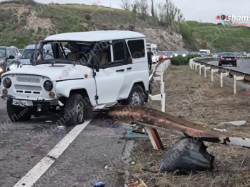Կոտայքում «УАЗ»-ը դուրս է եկել հանդիպակաց երթ...