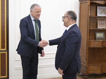 Խաչատրյանն ու Մարագոսն անդրադարձել են ԼՂ-ից տ...
