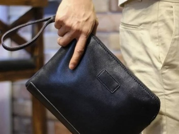 Օտարերկրացին գողացել է սրճարանում նստած քաղաք...