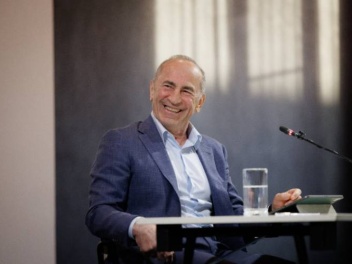 Ավելի քան 2,5 մլն դիտում. ո՞րն է Ռոբերտ Քոչար...
