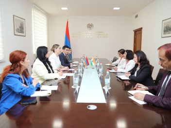 Սրբուհի Գալյանը Նիլակշի Սահա Սինհայի հետ քննա...
