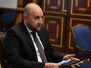 Սառեցնենք այն վարկերը, որոնք խարդախների պատճա...