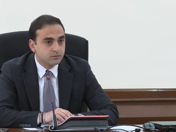 Համայնքային հողի վրա կառուցված որևէ շինությու...