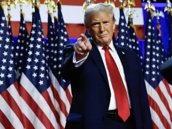 Трамп заявил, что более 100 стран ведут с США...