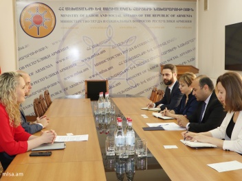 Քննարկել են ԼՂ-ից բռնի տեղահանվածներին ուղղվա...