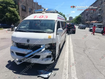 Արցախի պողոտայում բախվել են «Mercedes»-ը և շտ...