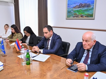 ՏԿԵ նախարարն ընդունել է Հայաստանում ԵՄ պատվիր...