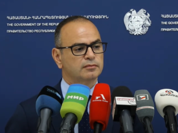 Եկեղեցին հիերարխիկ վերնախավ չէ․ Զարեհ Սինանյա...