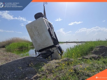 Ջրասուզակը ամրակապել է «UAZ» մակնիշի ավտոմեքե...