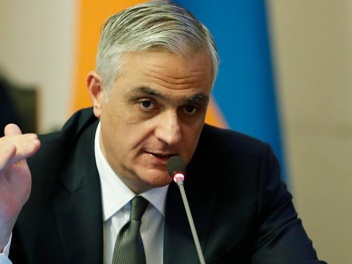 Ցանկացած գործողություն, որը վերաբերելի կլինի...