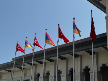 Բոլոր հարևանների հետ լավ հարաբերություններ ու...