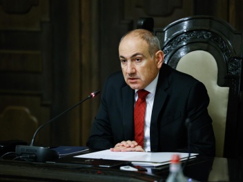 Էժանագին շոուներ՝ ՀԷՑ-ի վերաբերյալ. «Հրապարակ...