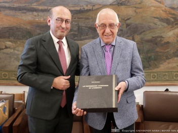Հունաստանն ու Հայաստանը միջազգային հարթակներո...