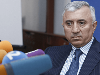 Անգամ խորհրդային սահմանադրությունները ամրագրո...