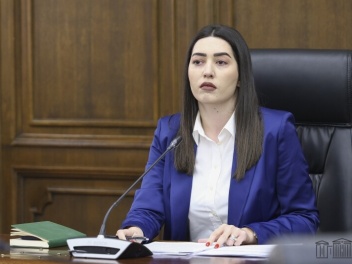 Կառավարությունն իր բողոքներն ունի զինծառայության մասին վիճահարույց օրենքի նախագծի վերաբերյալ. ՆԳՆ