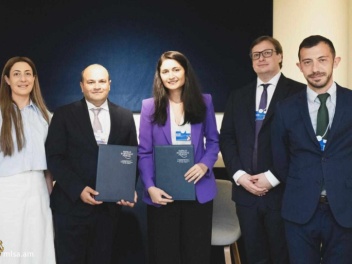 Նարեկ Մկրտչյանը Չինաստանում ստորագրել է հուշա...