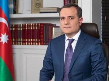 Ադրբեջանի արտգործնախարարը բանակցություններ է...