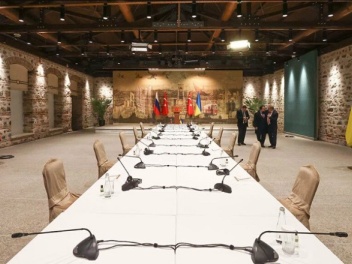 Ստամբուլում մեկնարկում է ռուս-ուկրաինական բան...