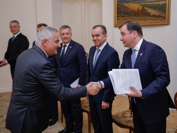 Մհեր Գրիգորյանն ընդունել է ՌԴ նահանգապետերի պ...