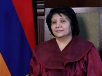 Նաիրա Հովսեփյանը պատժից կրկին «պլստացել» է. «Հրապարակ»