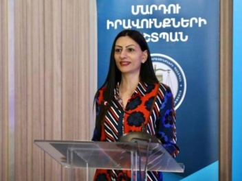 Անահիտ Մանասյանը երկարատեւ գործուղման է մեկնել․ «Հրապարակ»